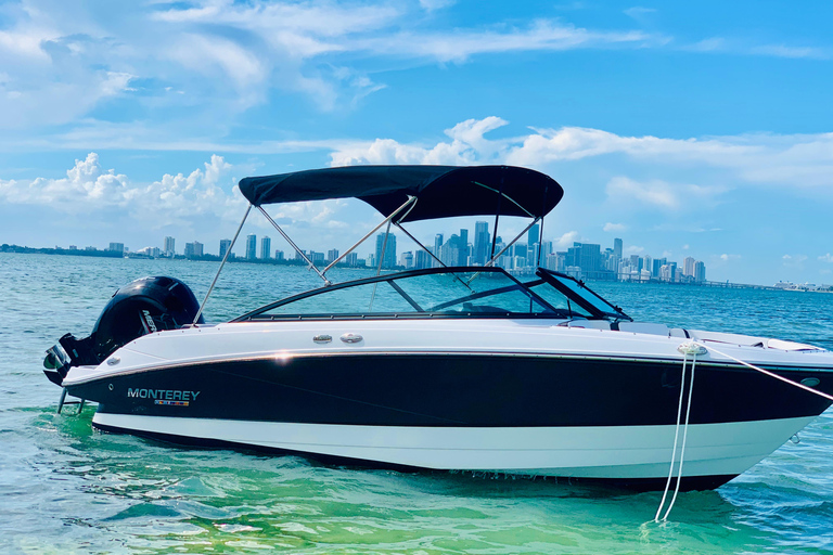 Aluguel de barco com capitão em Miami Beach - até 6 pessoas