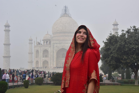 Agra: Taj Mahal Guided Tour with Instagram Photoshoot Private Car, Driver, Local Expert Tour Guide & Entry Tickets