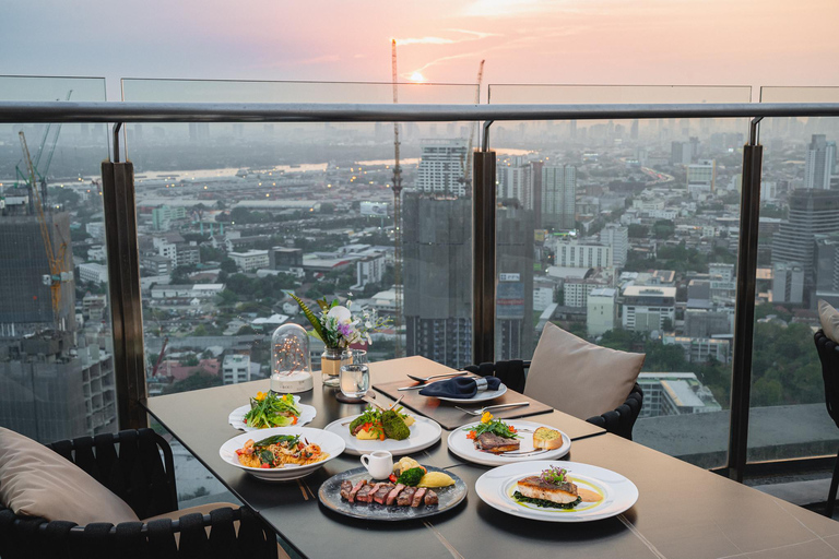 Bangkok: Cielo Sky Bar & Restaurant Rooftop Sharing Set for 2 People