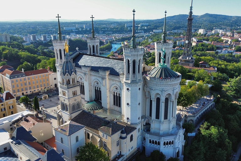 Lyon Old Town Tour with Vaporetto River Cruise Tickets 3-hour: Walking Tour & River Cruise