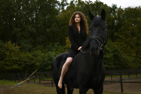 Fort Lauderdale: Private Horse Ranch Photoshoot Experience Private Horse Ranch Photoshoot Experience (2 Hours)