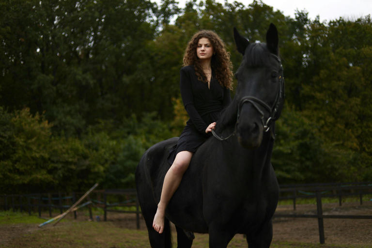 Fort Lauderdale: Private Horse Ranch Photoshoot Experience Private Horse Ranch Photoshoot Experience (2 Hours)