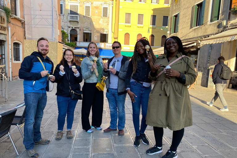 Venice: Cicchetti Street Food and Sightseeing Walking Tour