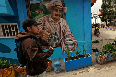 玻利瓦尔城区缆车、游览和涂鸦工作坊玻利瓦尔城区缆车、游览和涂鸦工坊