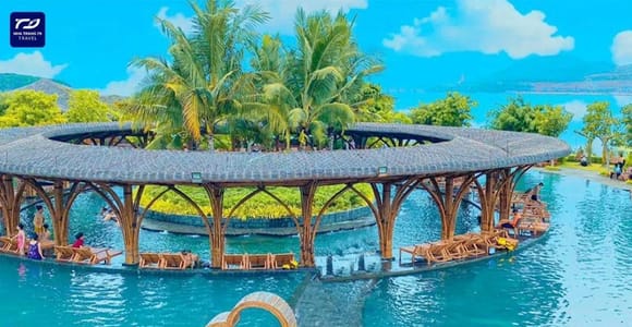 Nha Trang 3 Islands: Optional Diving, Parasailing & Mud Bath