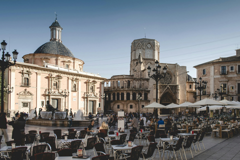Valencia: Walking Tour of City Highlights with tastings