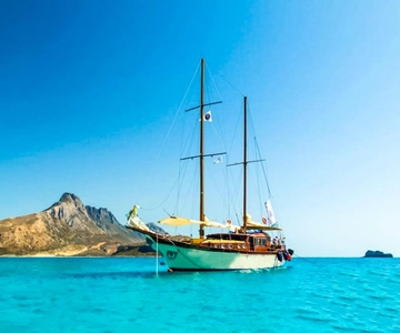 Rhodes: Cruise with 3 Stops, Lunch and Unlimited Drinks