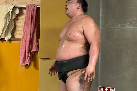 Osaka: Authentic Sumo Morning Practice & Chanko Lunch Authentic Sumo Morning Practice Viewing 【Only viewing】