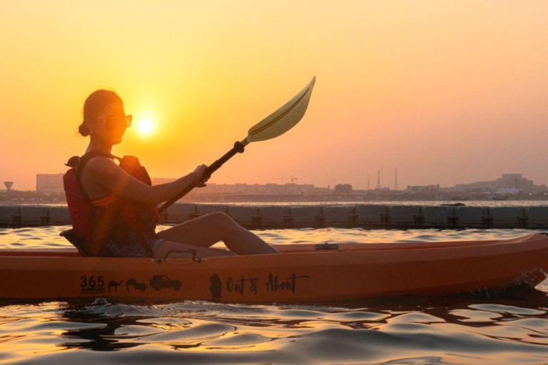 Doha: tour guidato in kayak dello skyline con MIA e The PearlDoha: tour guidato in kayak dello skyline di MIA e The Pearl