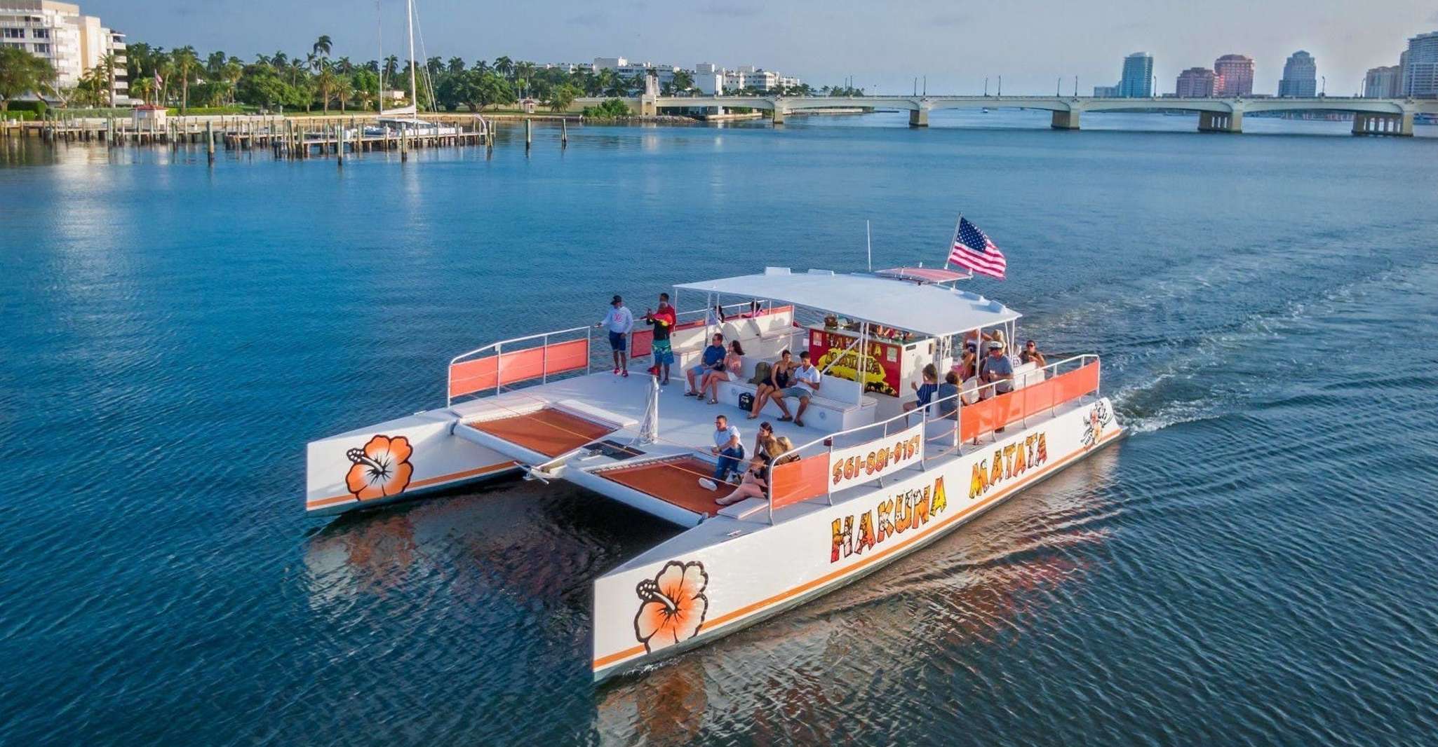 West Palm Beach, crucero de la hora feliz Flamingle - Hizvo