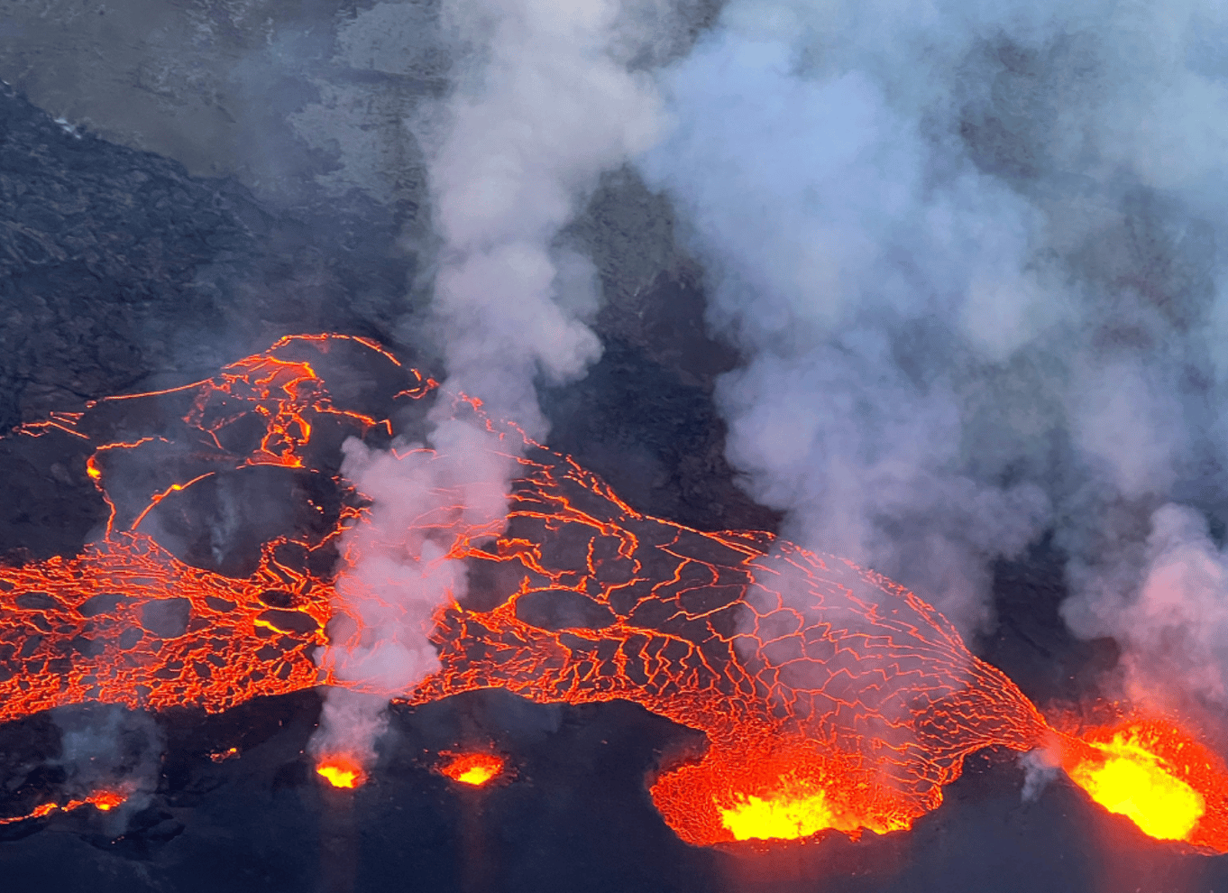 Fra Reykjavik: Helikoptertur i det nye vulkanske område