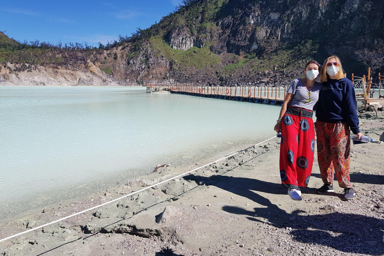 Bandung: cratere vulcanico, sorgenti termali, bagni di fango e tè