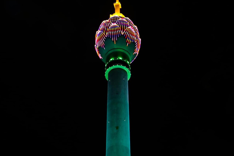 Colombo: City Tour with Lotus Tower and Temple Entry