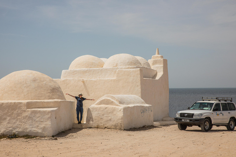 Descubre Djerba: tour de medio día a Djerba con almuerzo incluido, una visita imprescindible.Descubre Djerba: tour de medio día a Djerba, visita imprescindible con almuerzo inclu