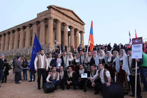 Yerevan: Armenian Dance Class with Local Instructor