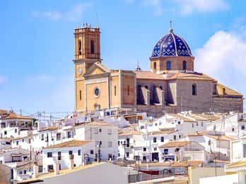 Da Benidorm: Guadalest, Altea e biglietto per le cascate di Algar
