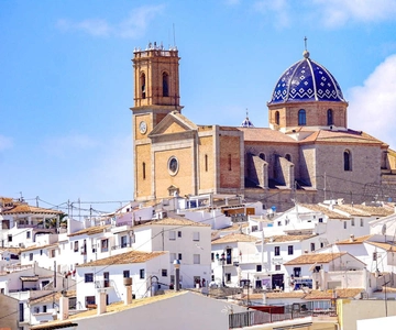 Depuis Benidorm : Guadalest, Altea & billet dans les cascades d'Algar
