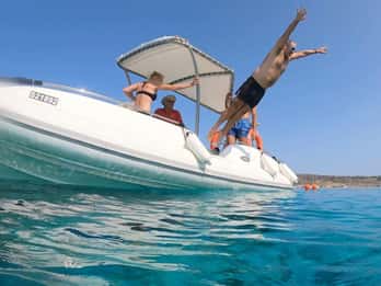 Gozo and Comino Boat and Snorkeling Adventure