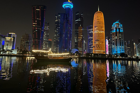 Doha: Private Night City Tour with Souq Waqif and Corniche