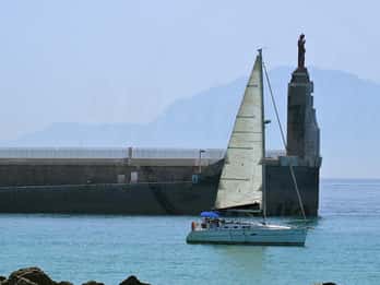 Tarifa: Passeio de barco à vela, mergulho, tapas e bebidas