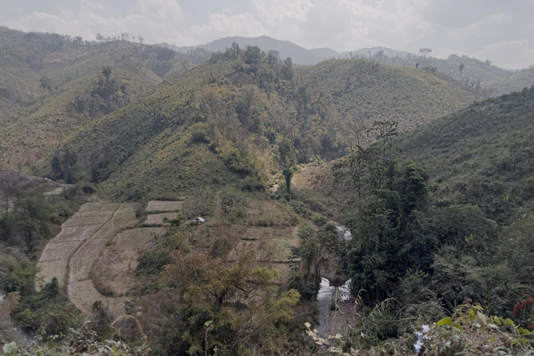 Luang Prabang: 3-Day Plain of Jars & Vang Vieng Tour