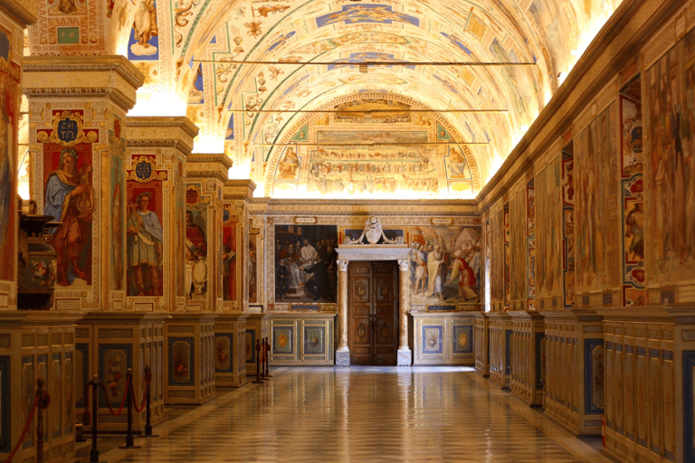 Rome: Vatican Museum, Sistine Chapel and St. Peter Tour English Small-Group Tour Experience