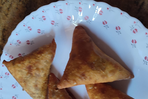 Nairobi: Cooking Class with Kenyan and Indian Dishes