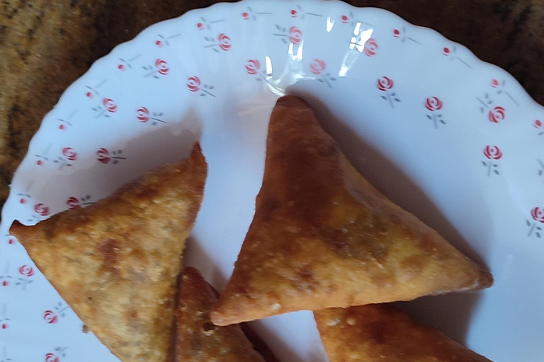 Nairobi: Cooking Class with Kenyan and Indian Dishes