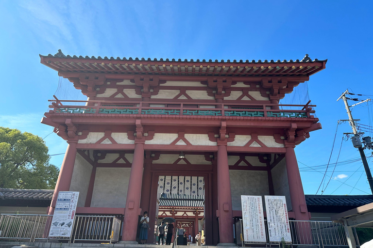 Osaka, ett av Japans äldsta tempel Shitennoji, ett av de äldsta templen i Japan - Tur