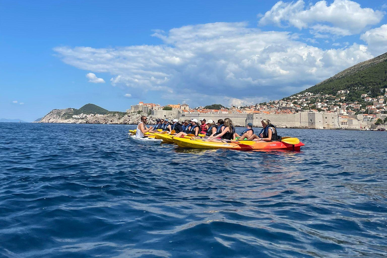 Dubrovnik : Excursion en kayak et plongée en apnée au coucher du soleilCircuit de 3 heures : Kayak et plongée en apnée au coucher du soleil