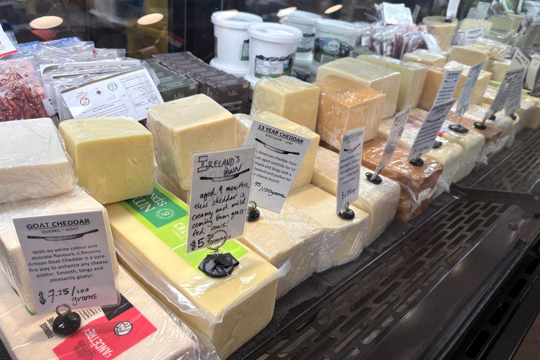 Vancouver: Granville Island Public Market Food Tour