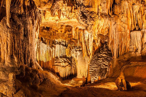 Private: Cigar Tour, Altos de Chavón, and Maravillas Caves