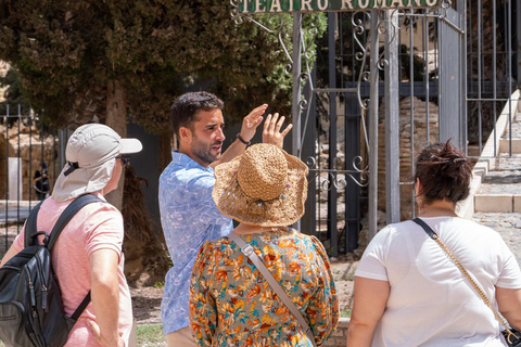 Málaga: Guided Tour and Tasting of Local Products