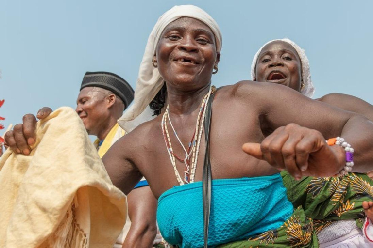 En el Corazón de la Magia : Festivales Vudú de Benín y Togo