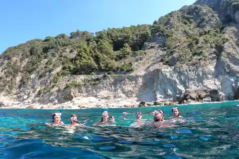 Snorkeling Tour in Levanto: Discover the Wonders of the Sea!