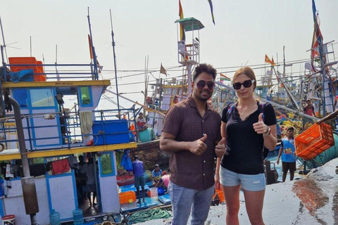 Mumbai Dawn Tour: Markets, Dhobi Ghat & Local Life