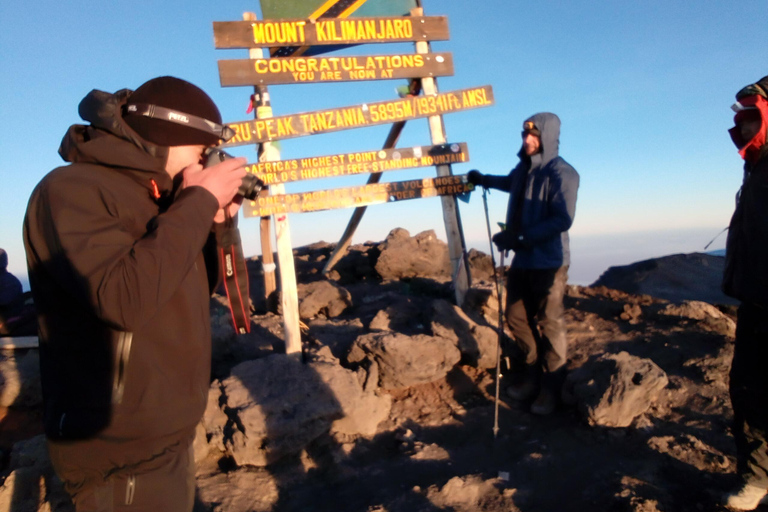 ESCURSIONE DI 2 GIORNI SULLA VIA DEL MACHAME PANORAMICA DELL&#039;ARRAMPICATA