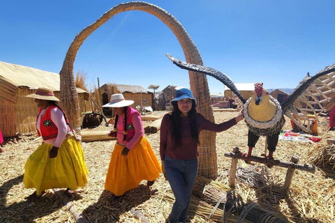 Puno: escursione di mezza giornata alle isole galleggianti di Uros