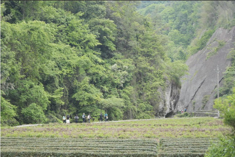 Shanghai: Han Fei River Ancient Path Hike Day Trip Shanghai: Han Fei River Ancient Path Hike Day Trip