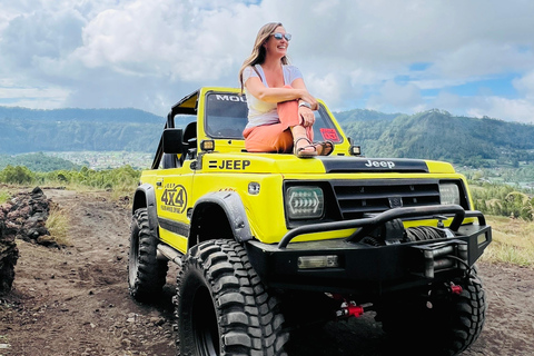 Kintamani hora dorada en jeep explora la montaña y las rocasKintamani: excursión de la hora dorada en jeep para explorar la montaña y las rocas