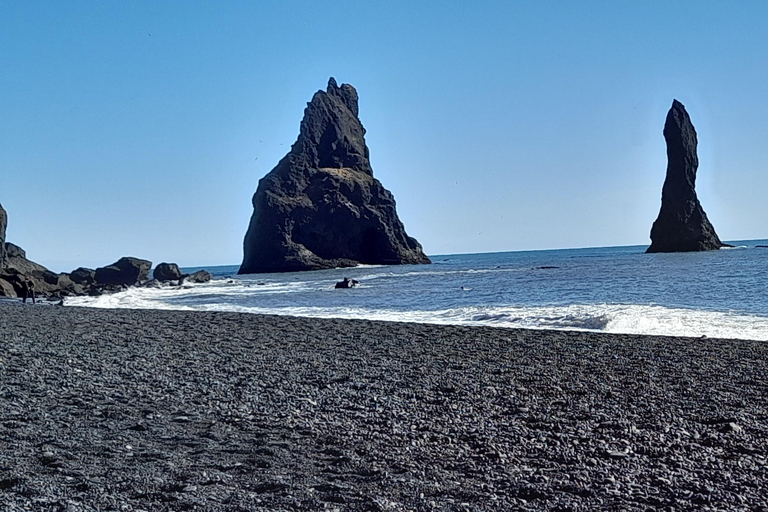 Glacier Lagoon and Diamond Beach Private Tour from Reykjavik