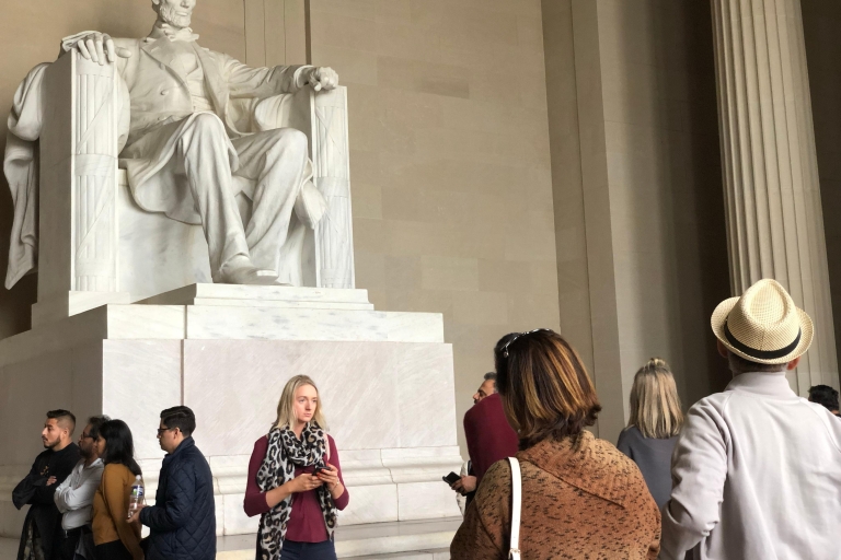 DC at Night: Historical Highlights of the National Mall Small Group Tour in English