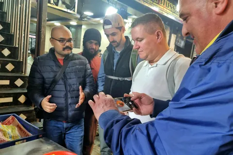 Tour gastronomico della Vecchia Delhi: Una festa notturna