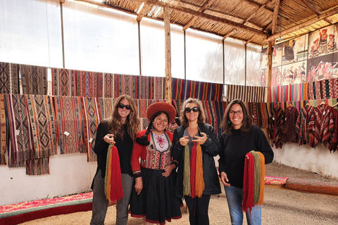 Cusco: Andean Textile Workshop with Traditional Lunch Cusco: Andean Textile Workshop with Traditional Lunch
