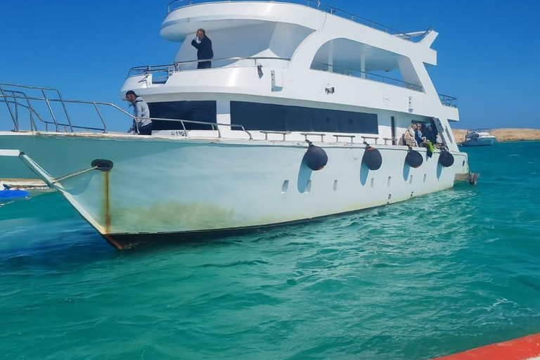 Hurghada: Red Sea Scuba Diving For Beginners & Certified Hurghada: Daily Scuba Diving for Beginners, 2 intro dives