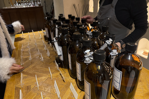 Tokyo: Custom Fragrance & Perfume Making Workshop (Shibuya) Light Plan