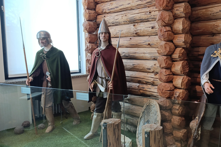 Kaunas Through Centuries: Old Town, War Museum & Ninth Fort