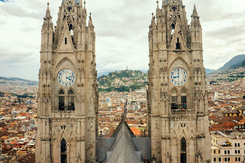 Quito: From the main square to the panecillo (bread roll)