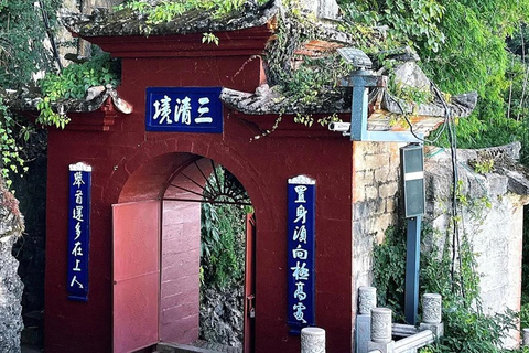 Kunming: Yunnan Ethnic Village & Western Hills Private Tour Private Tour with Pickup/Dropoff