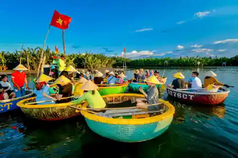 Desde el puerto de Tien Sa/Da Nang: DaNang, Coco Cam Thanh, Hoi An